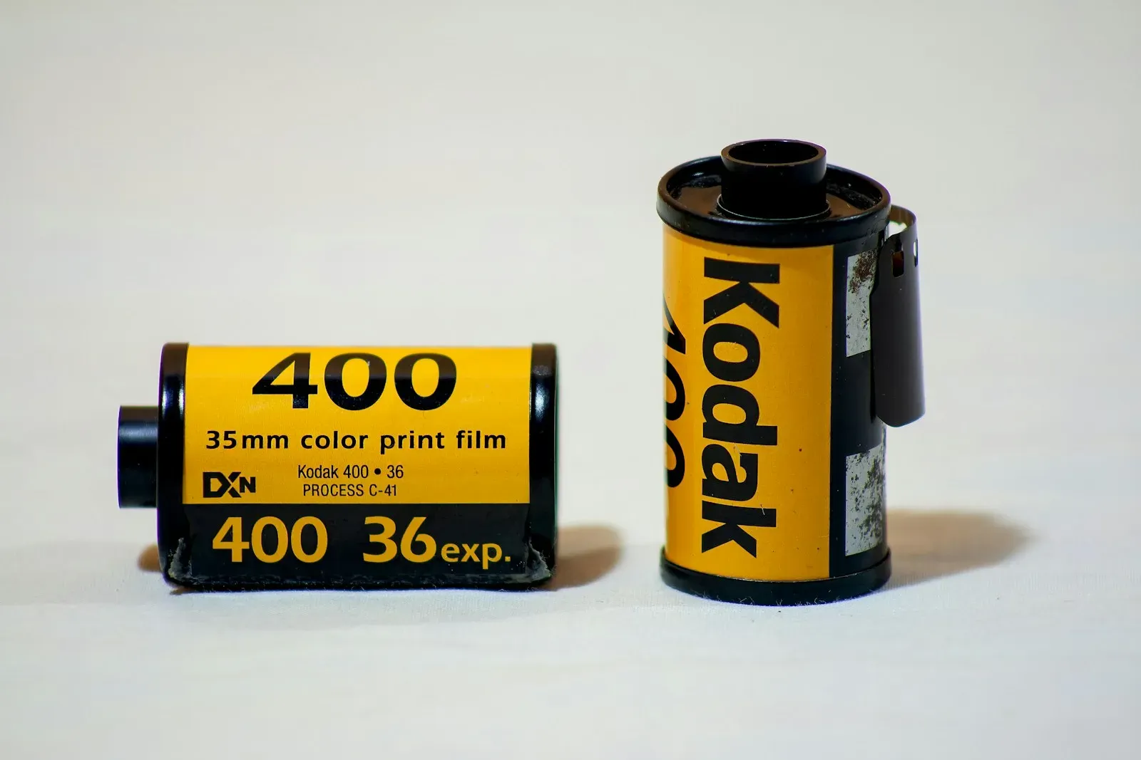 Two rolls of Kodak 400 35mm film (photo by Arturo Anez on Unsplash)
