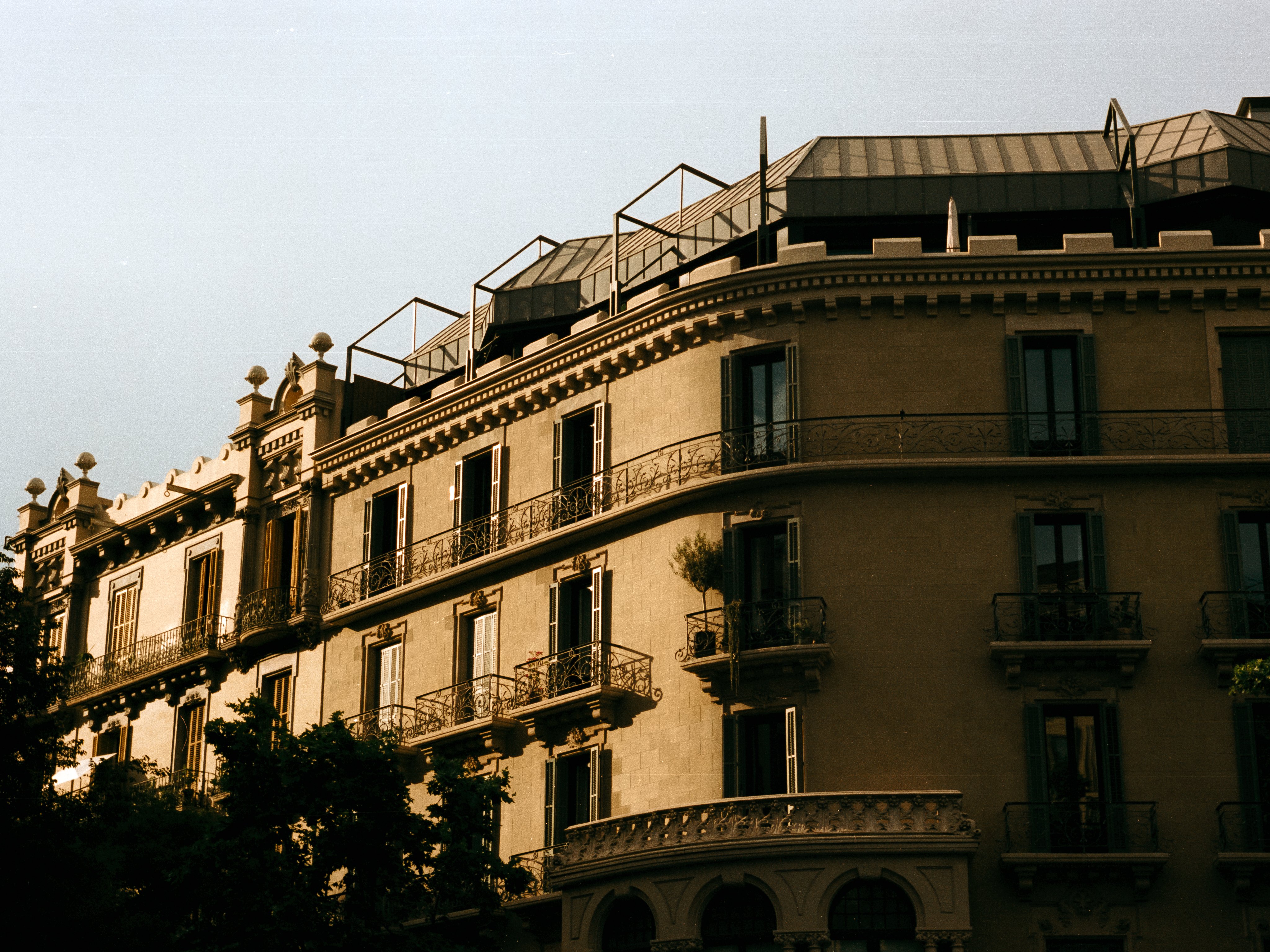eixample golden hour